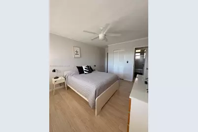 220 Kings Point Dr #509, Sunny Isles Beach, FL 33160 - Photo 14