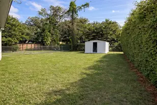 1950 NW 57th St, Miami, FL 33142 - Photo 10