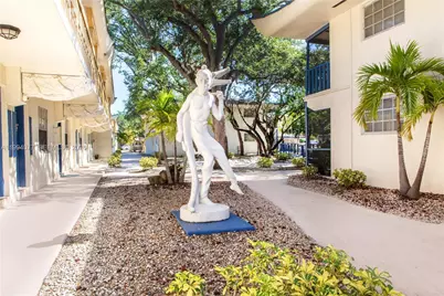 8350 SW 65th Ave #N04A, Miami, FL 33143 - Photo 2