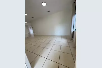 761 NW 24th Ct #761, Miami, FL 33125 - Photo 2