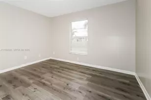 1274 SW Byron St, Port Saint Lucie, FL 34983 - Photo 10