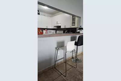 8075 NW 7th St #401, Miami, FL 33126 - Photo 14