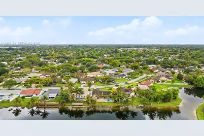 10227 SW 49th Ct, Cooper City, FL 33328 - Photo 42