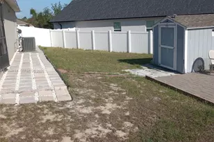 1017 Fraser Pl, Other City - In The State Of Florida, FL 34759 - Photo 10