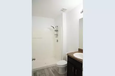 105 Lacewing Pl, Other City - In The State Of Florida, FL 33594 - Photo 10