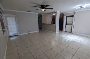 10677 NW 45th St, Coral Springs, FL 33065 - Photo 4