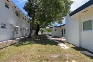 2071 NE 169th St, North Miami Beach, FL 33162 - Photo 44