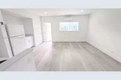 2071 NE 169th St, North Miami Beach, FL 33162 - Photo 26