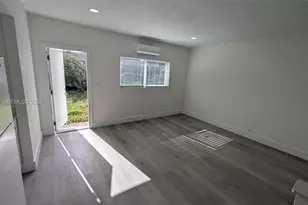 2071 NE 169th St, North Miami Beach, FL 33162 - Photo 36