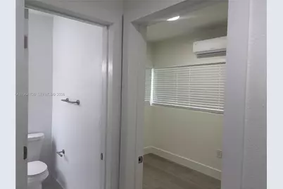 2071 NE 169th St, North Miami Beach, FL 33162 - Photo 12