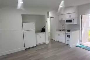 2071 NE 169th St, North Miami Beach, FL 33162 - Photo 16