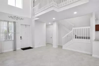 728 SE 2nd St, Pompano Beach, FL 33060 - Photo 2