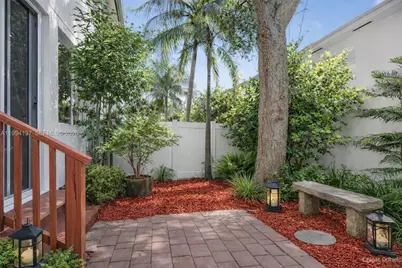 728 SE 2nd St, Pompano Beach, FL 33060 - Photo 4