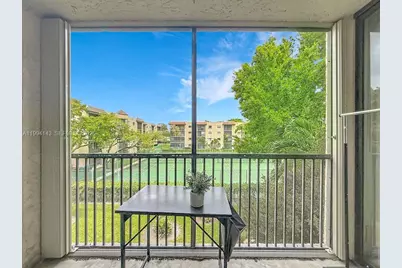 10401 W Broward Blvd #302, Plantation, FL 33324 - Photo 20