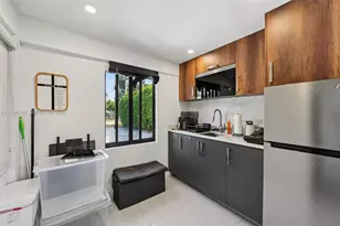 5152 SW 6th St, Miami, FL 33134 - Photo 6