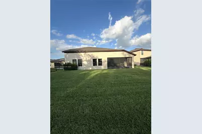 9173 Warm Springs Cir, Other City - In The State Of Florida, FL 34219 - Photo 2