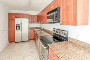 401 69th St, Miami Beach, FL 33141 - Photo 12