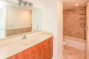 401 69th St, Miami Beach, FL 33141 - Photo 16