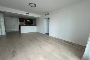 300 S Biscayne Blvd, Miami, FL 33131 - Photo 6