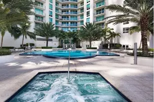 300 S Biscayne Blvd, Miami, FL 33131 - Photo 26