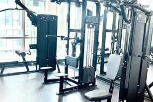 300 S Biscayne Blvd, Miami, FL 33131 - Photo 30