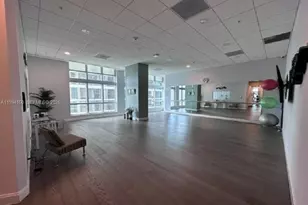 300 S Biscayne Blvd, Miami, FL 33131 - Photo 40