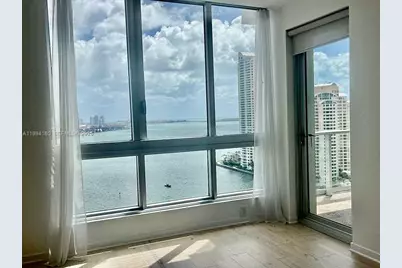 300 S Biscayne Blvd #T-2012, Miami, FL 33131 - Photo 10