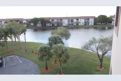 13705 SW 12th St #401B, Pembroke Pines, FL 33027 - Photo 2