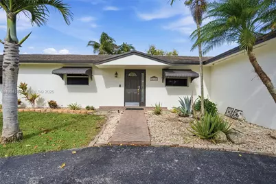 28500 SW 161st Ave, Homestead, FL 33033 - Photo 2