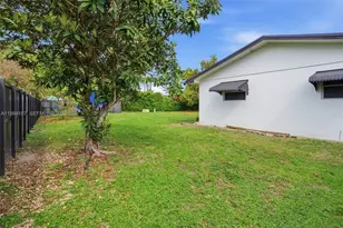 28500 SW 161st Ave, Homestead, FL 33033 - Photo 6