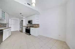 848 Brickell Key Dr, Miami, FL 33131 - Photo 14
