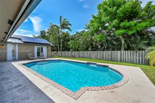 9841 SW 1st St, Plantation, FL 33324 - Photo 38