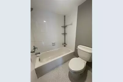 5961 N Falls Cir Dr #309, Lauderhill, FL 33319 - Photo 14