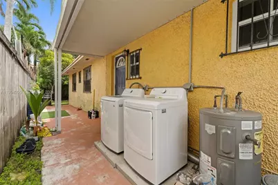 3147 McDonald St, Miami, FL 33133 - Photo 34