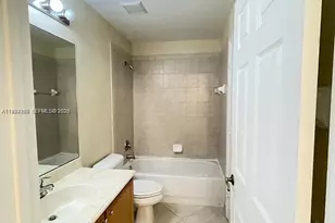 19183 N Hibiscus St, Weston, FL 33332 - Photo 4