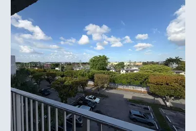 8185 NW 7th St #517, Miami, FL 33126 - Photo 26