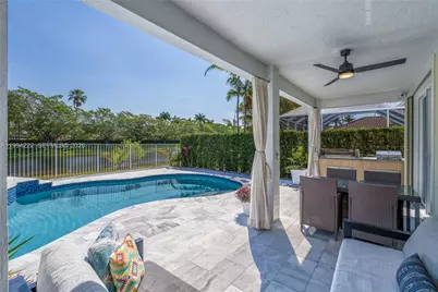 910 Sunflower Cir, Weston, FL 33327 - Photo 40