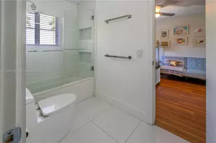 910 Sunflower Cir, Weston, FL 33327 - Photo 38