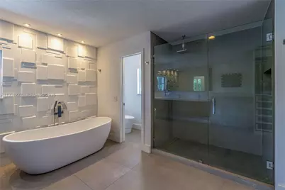 910 Sunflower Cir, Weston, FL 33327 - Photo 30