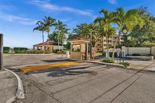 109 Lake Emerald Dr, Oakland Park, FL 33309 - Photo 20