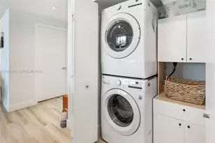 901 Brickell Key Blvd, Miami, FL 33131 - Photo 22