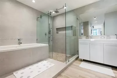 901 Brickell Key Blvd #305, Miami, FL 33131 - Photo 14