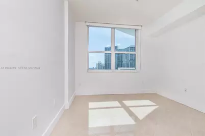 31 SE 5th St #3914, Miami, FL 33131 - Photo 22