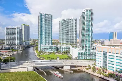 31 SE 5th St #3914, Miami, FL 33131 - Photo 8