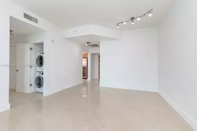 31 SE 5th St #3914, Miami, FL 33131 - Photo 28