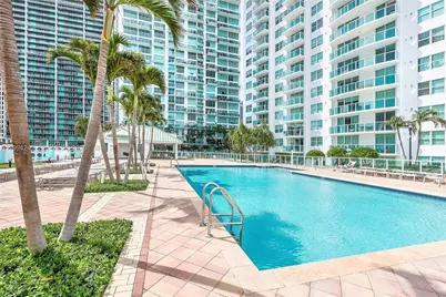 31 SE 5th St #3914, Miami, FL 33131 - Photo 2