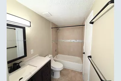 3640 NW 9th St #505, Miami, FL 33125 - Photo 8