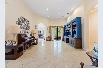 19385 SW 79th Ct, Cutler Bay, FL 33157 - Photo 4