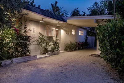 3138 SW 15th St, Fort Lauderdale, FL 33312 - Photo 2