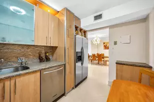 20379 W Country Club Dr, Aventura, FL 33180 - Photo 12